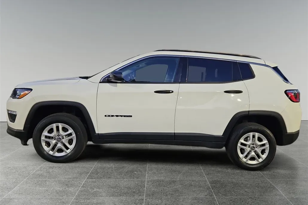 2020 Jeep Compass Sport photo 1