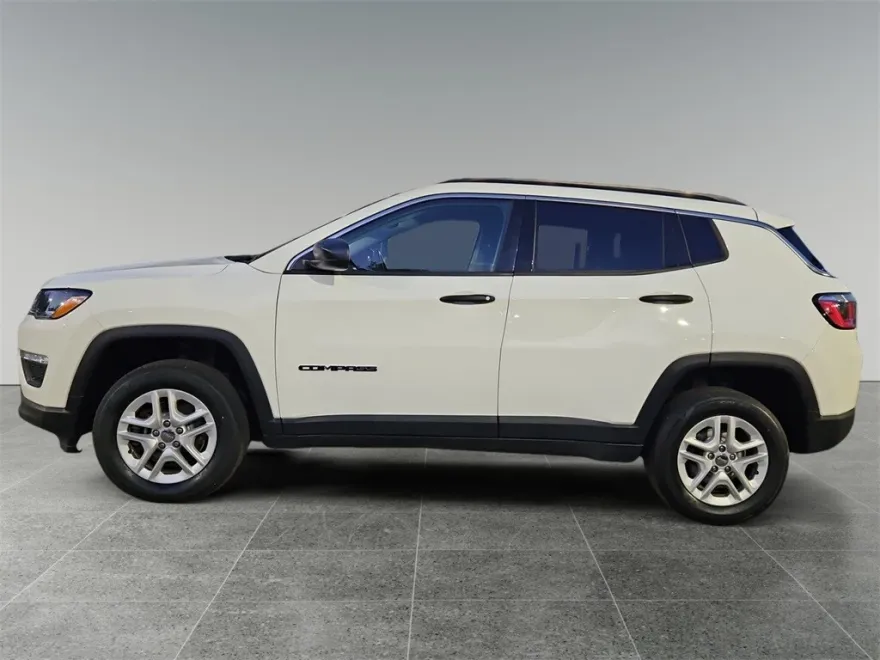 2020 Jeep Compass Sport photo 1