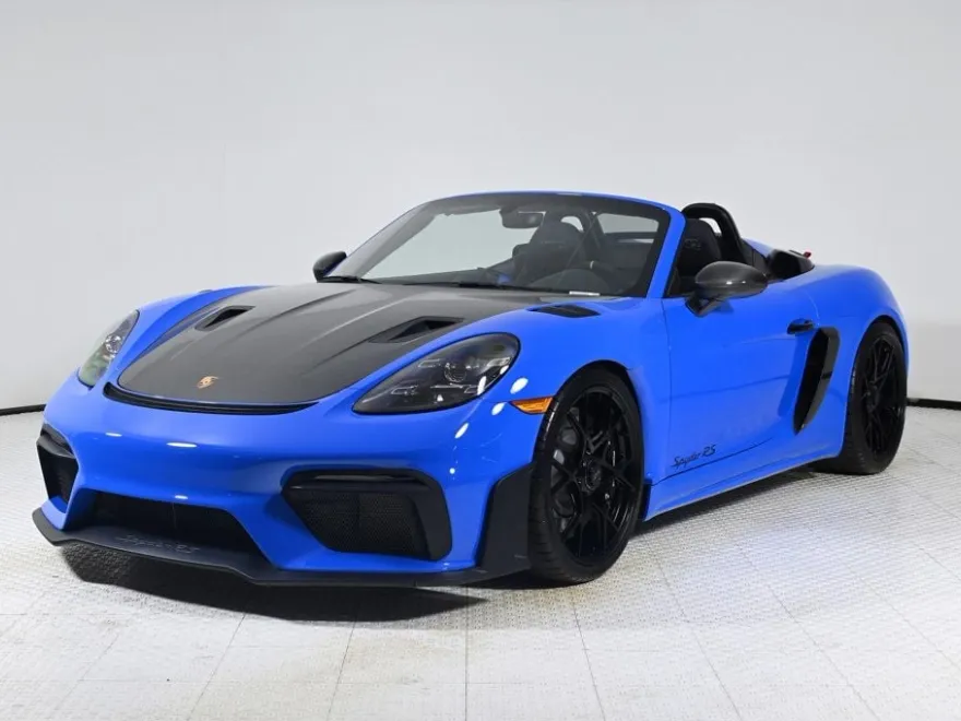 2024 Porsche Boxster Spyder photo 1
