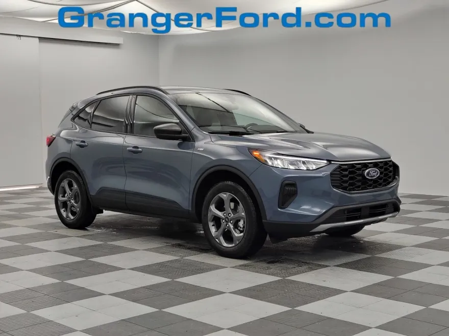 2025 Ford Escape ST-Line photo 1