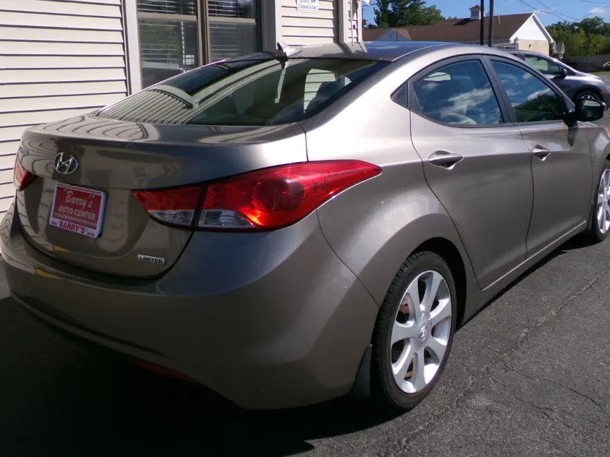 2013 Hyundai Elantra GLS Limited GS SE Tech photo 1