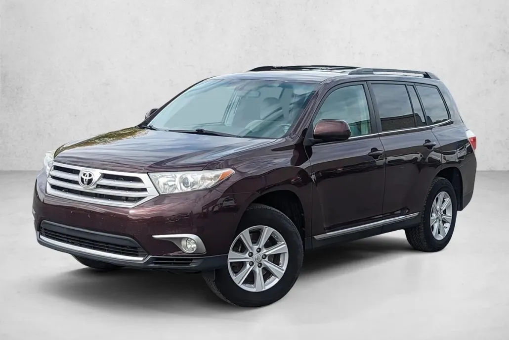 2011 Toyota Highlander Base photo 1
