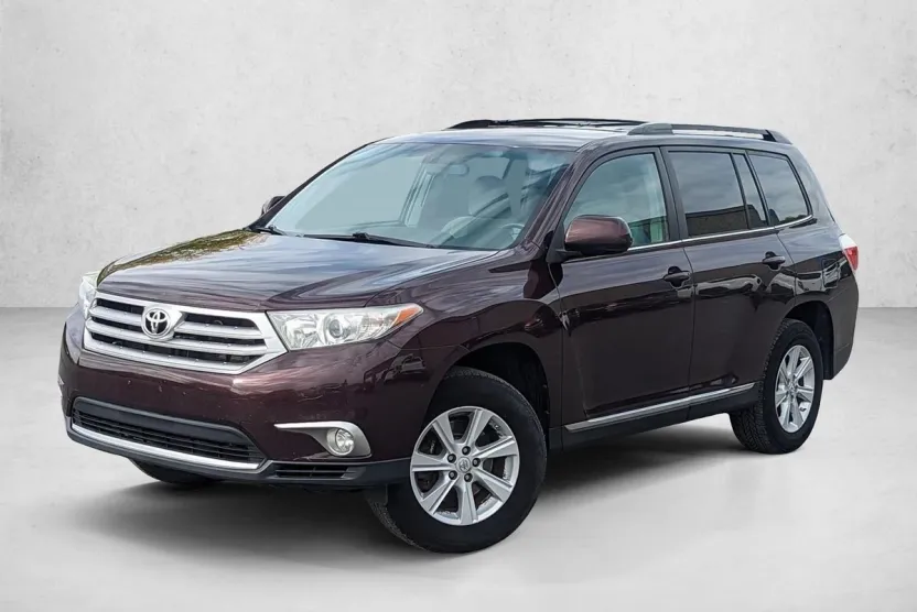 2011 Toyota Highlander Base photo 1