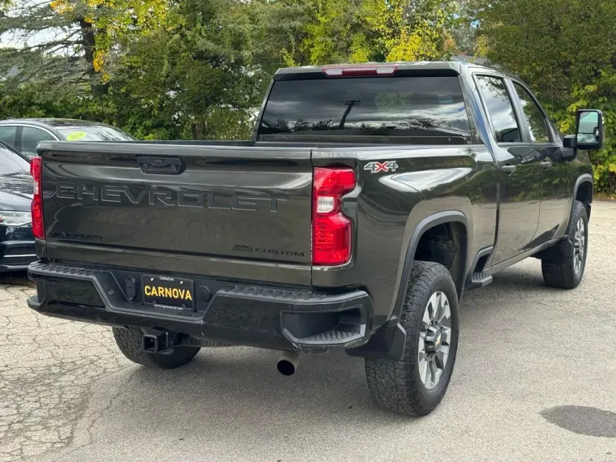 2022 Chevrolet Silverado 2500HD Custom photo 1