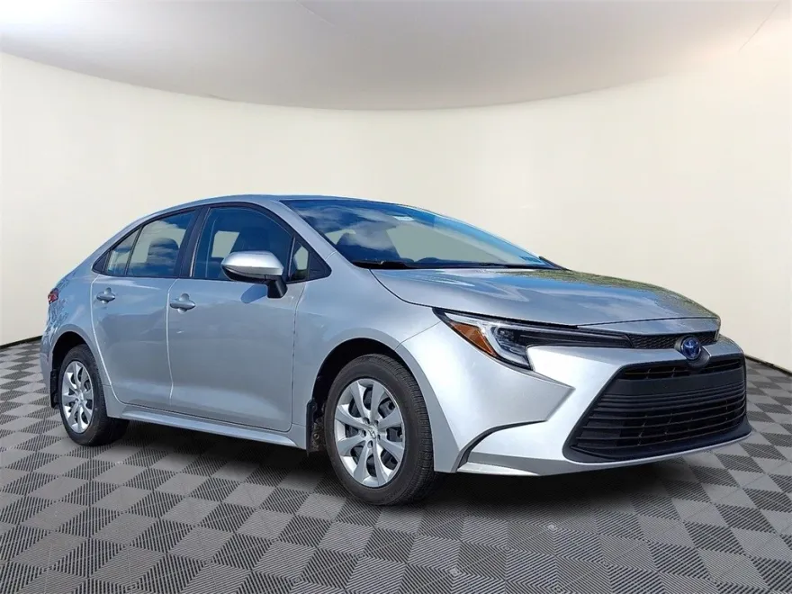 2024 Toyota Corolla Hybrid LE photo 1
