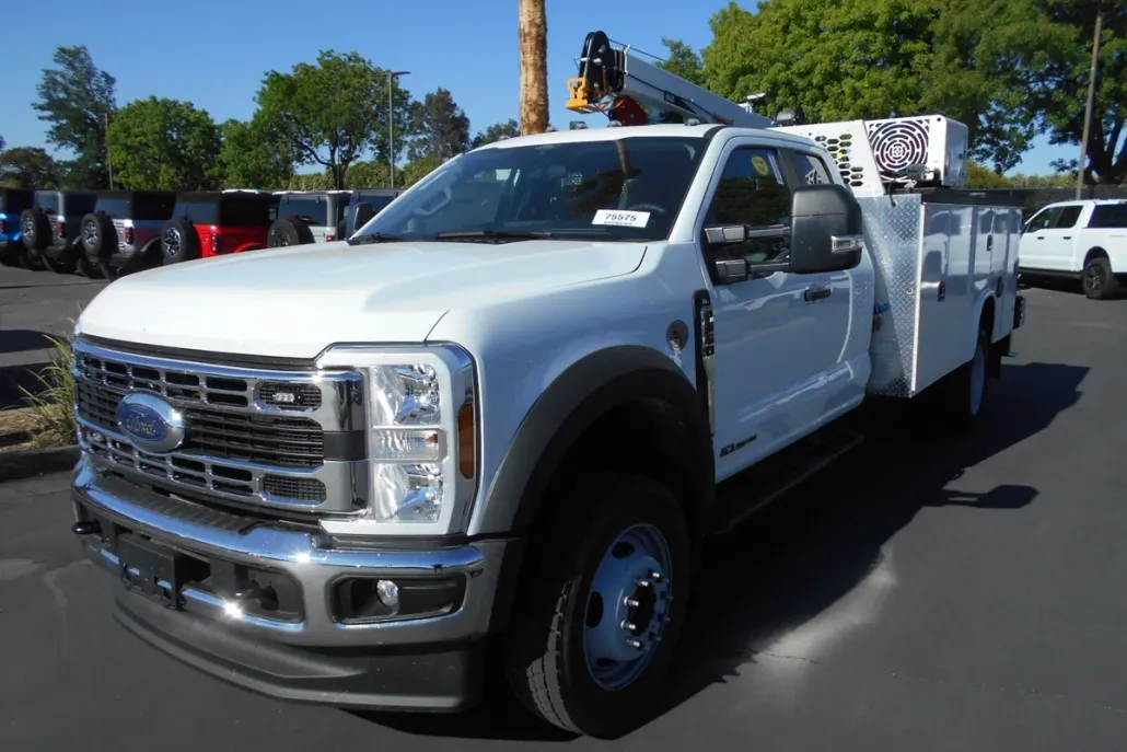 2024 Ford F-550 XL photo 1