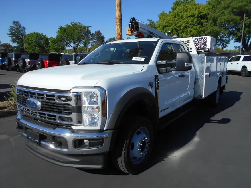 2024 Ford F-550 XL photo 1