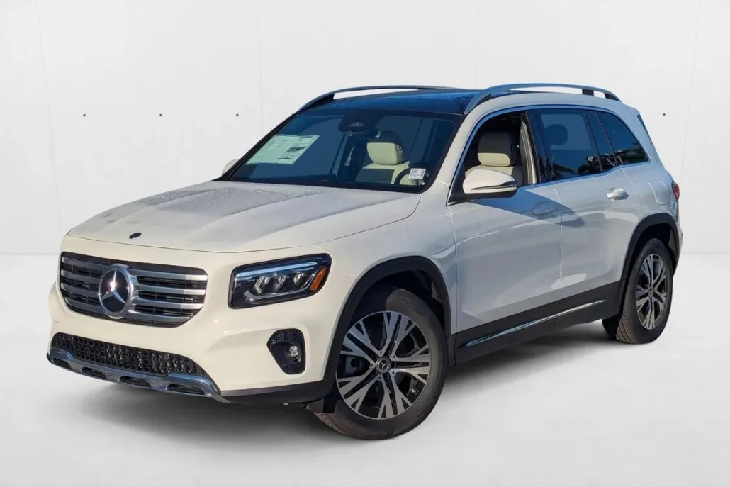 2026 Mercedes Benz GLB 250 photo 1