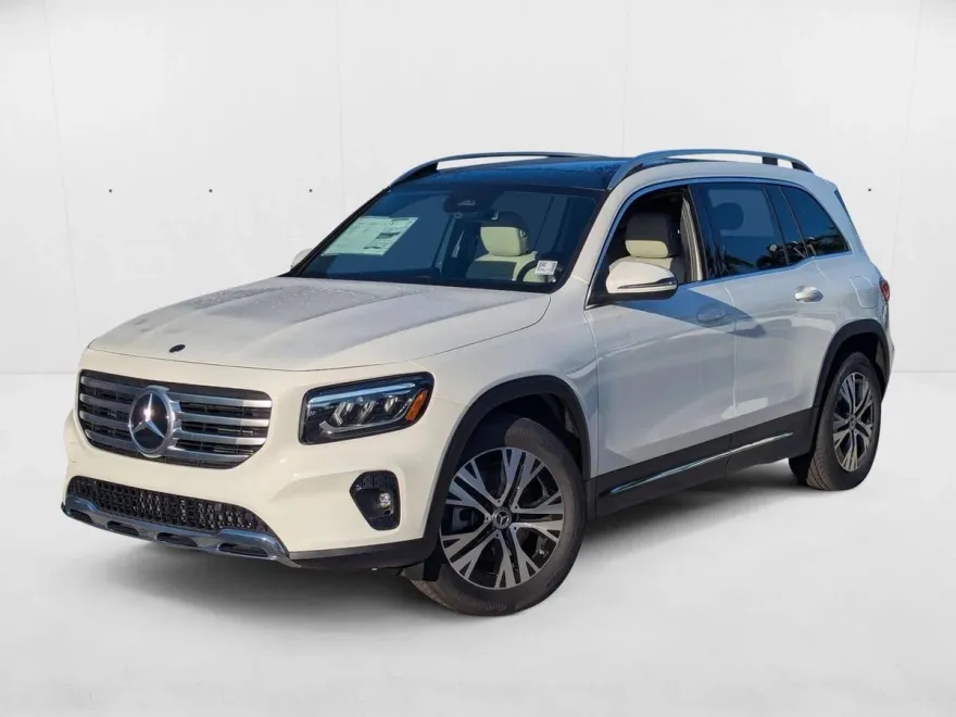 2026 Mercedes Benz GLB 250 photo 1