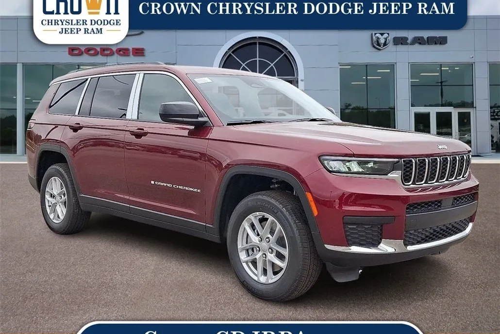 2025 Jeep Grand Cherokee Laredo photo 1