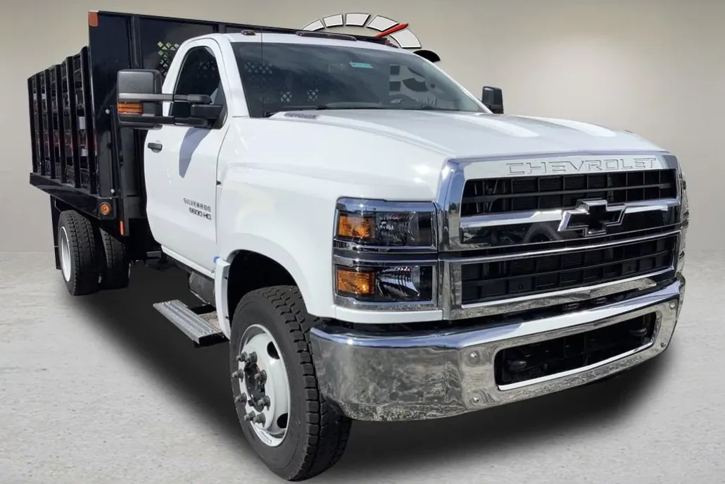 2024 Chevrolet Silverado 5500HD Work Truck photo 1