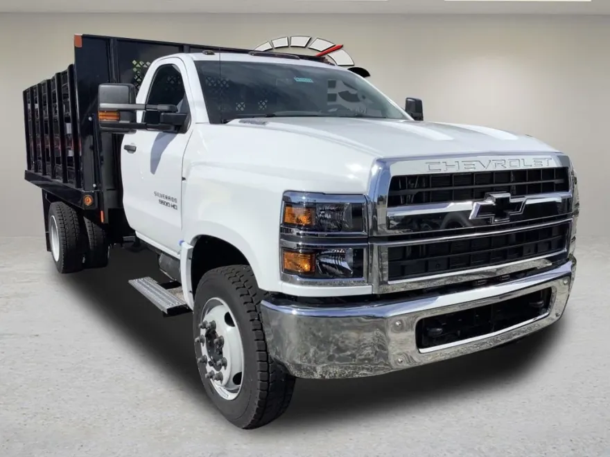 2024 Chevrolet Silverado 5500HD Work Truck photo 1