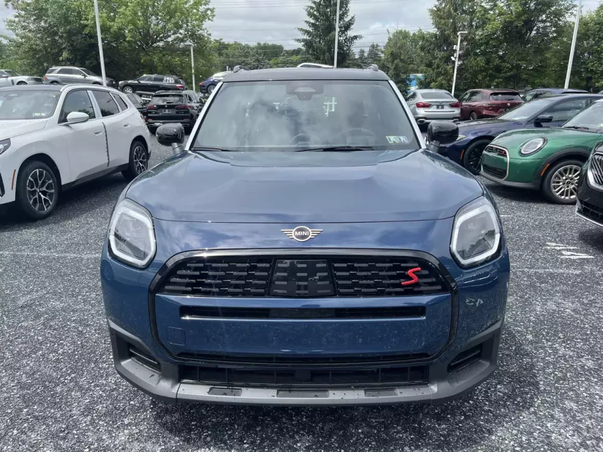 2025 Mini Cooper S ALL4 photo 1