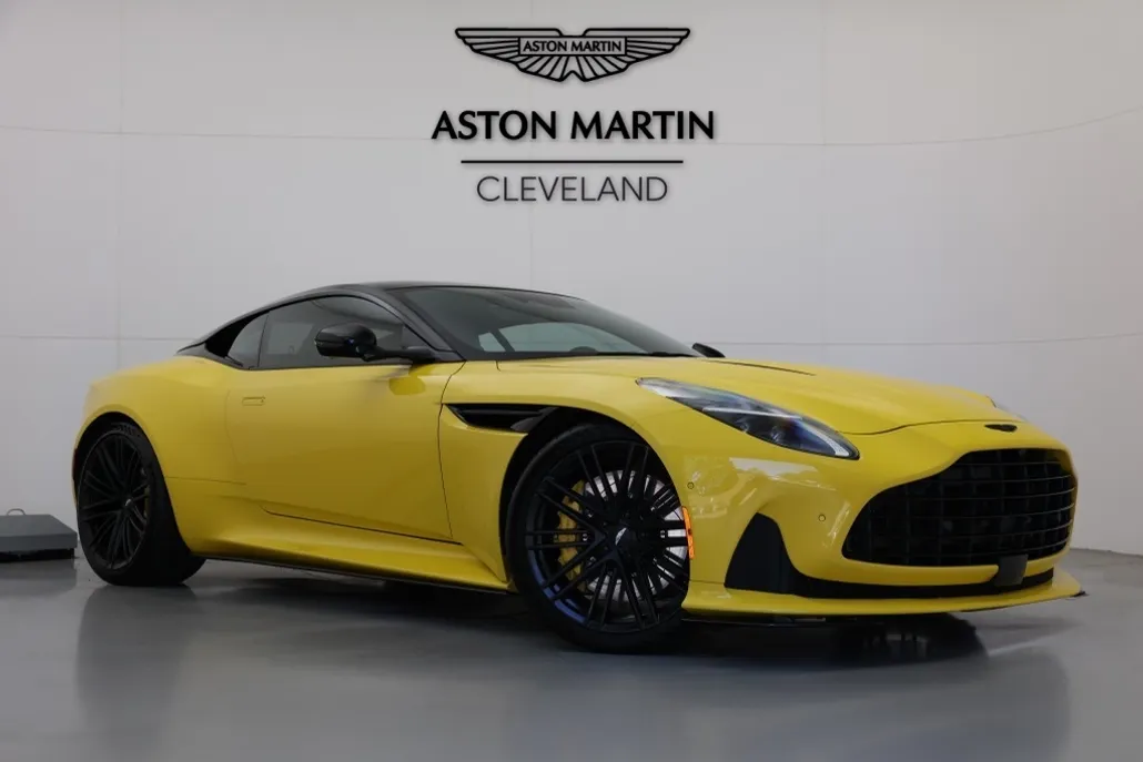 2024 Aston Martin DB12 photo 1
