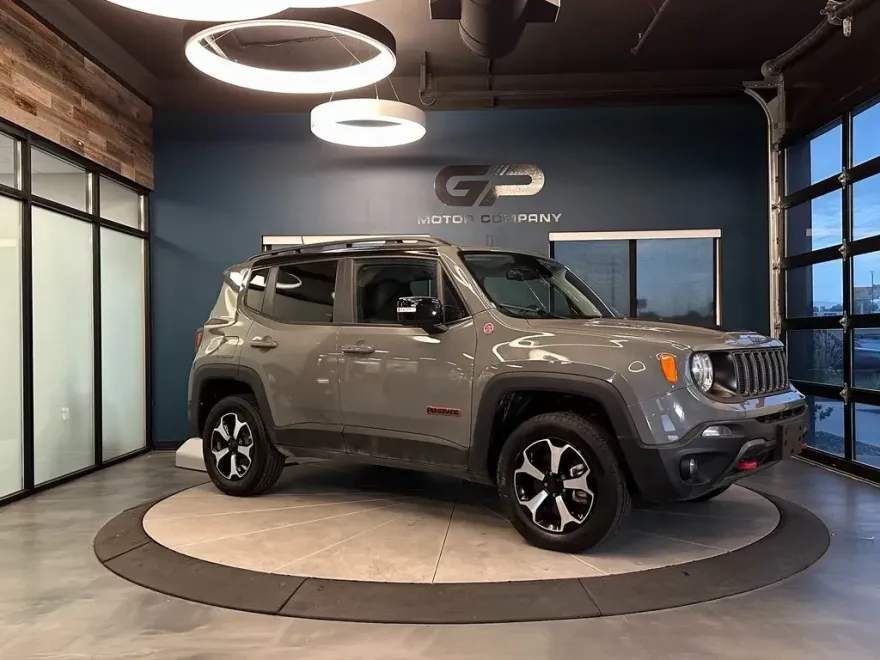 2022 Jeep Renegade Trailhawk photo 1