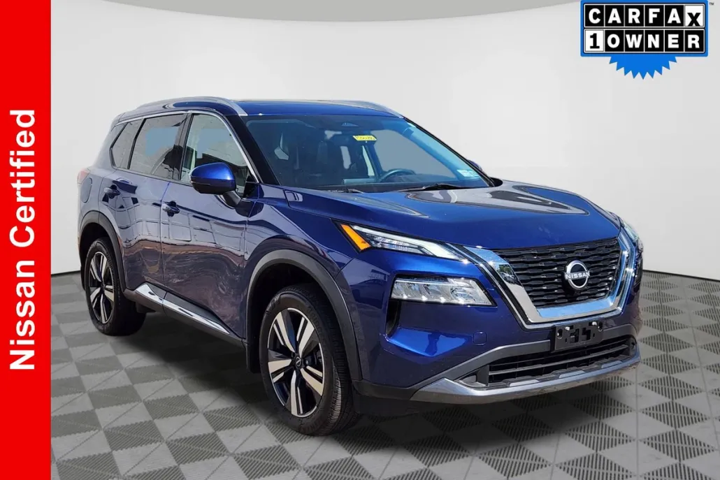 2023 Nissan Rogue SL photo 1