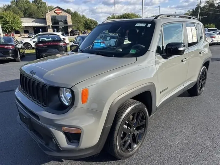 2022 Jeep Renegade Altitude photo 1