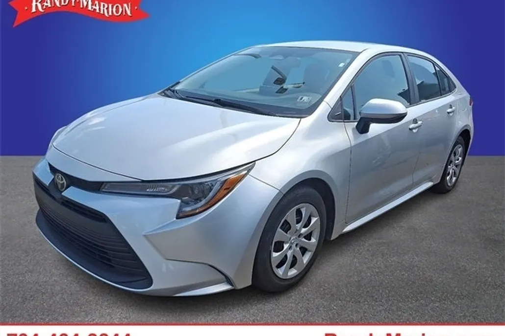 2023 Toyota Corolla LE photo 1