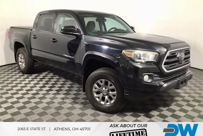 2018 Toyota Tacoma SR5 photo 1