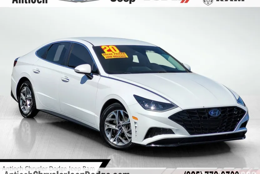 2020 Hyundai Sonata SEL photo 1
