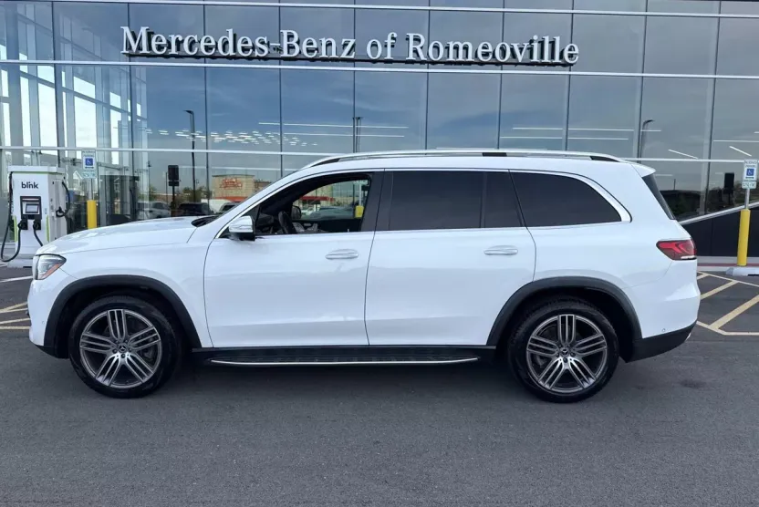 2022 Mercedes Benz GLS 450 4MATIC photo 1