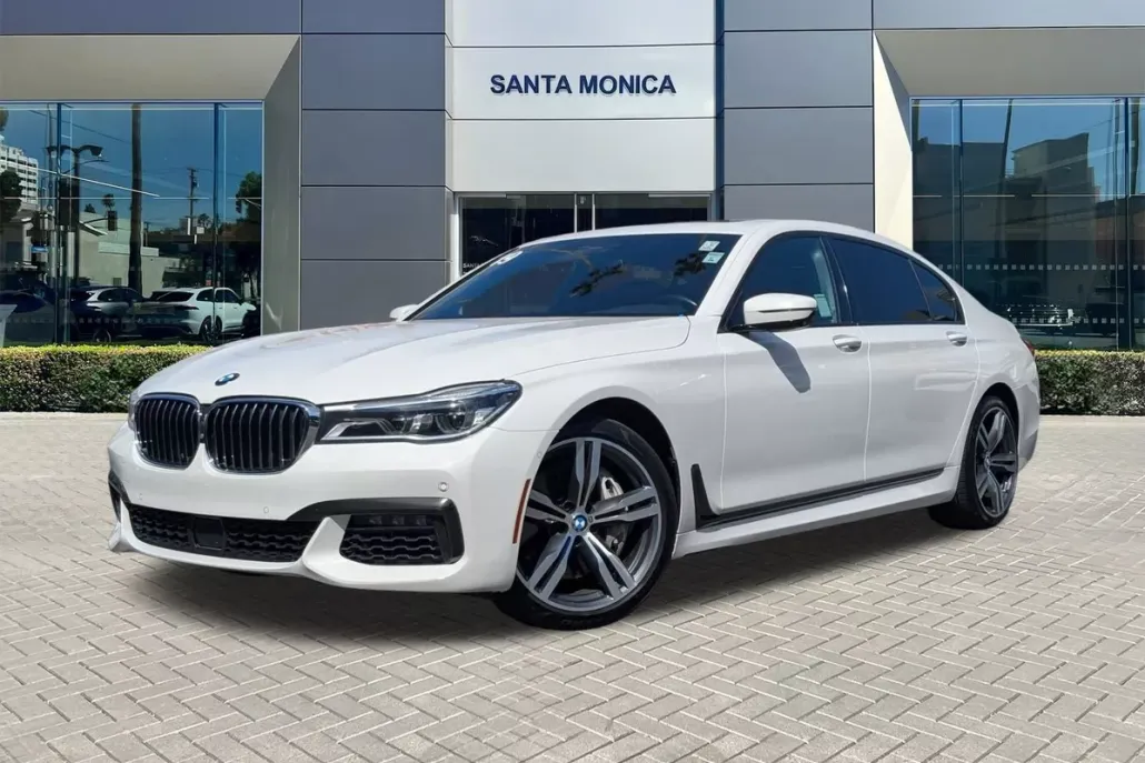 2019 Bmw 750i Sedan photo 1