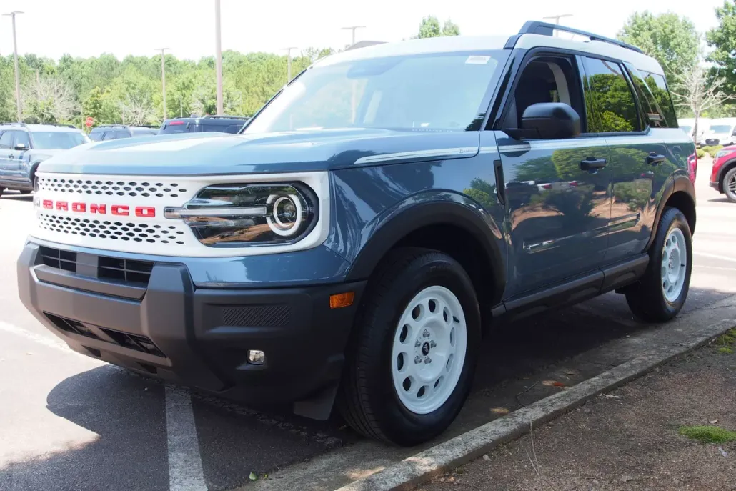 2025 Ford Bronco Sport Heritage photo 1