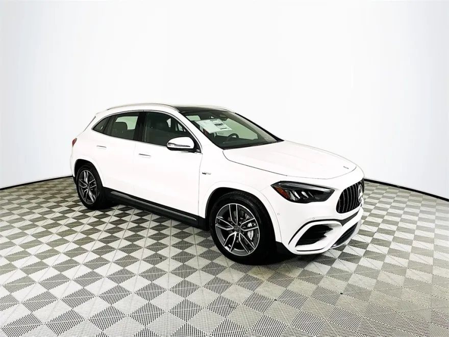 2025 Mercedes Benz GLA 35 AMG photo 1