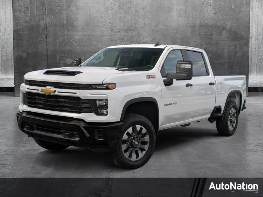2025 Chevrolet Silverado 2500HD Custom photo 1