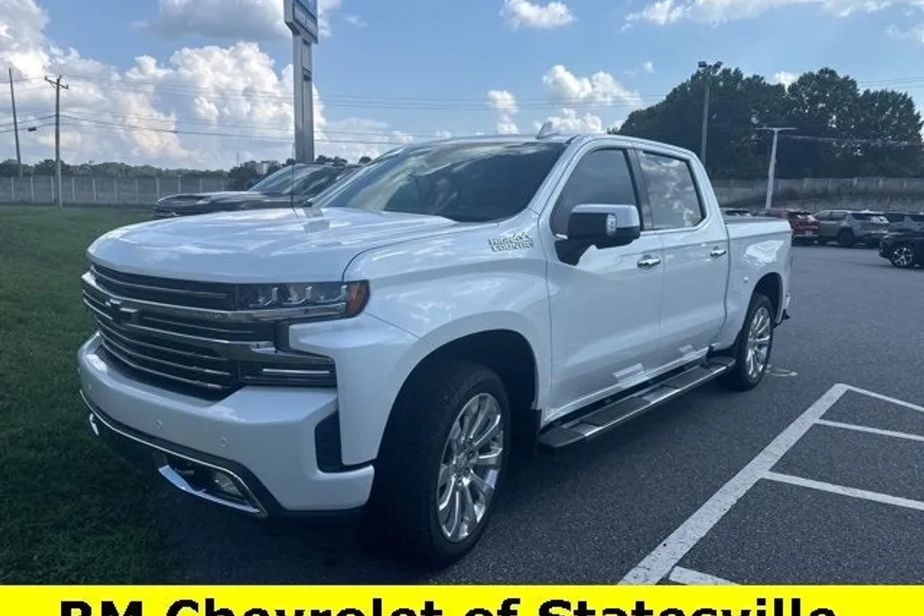 2022 Chevrolet Silverado 1500 High Country photo 1