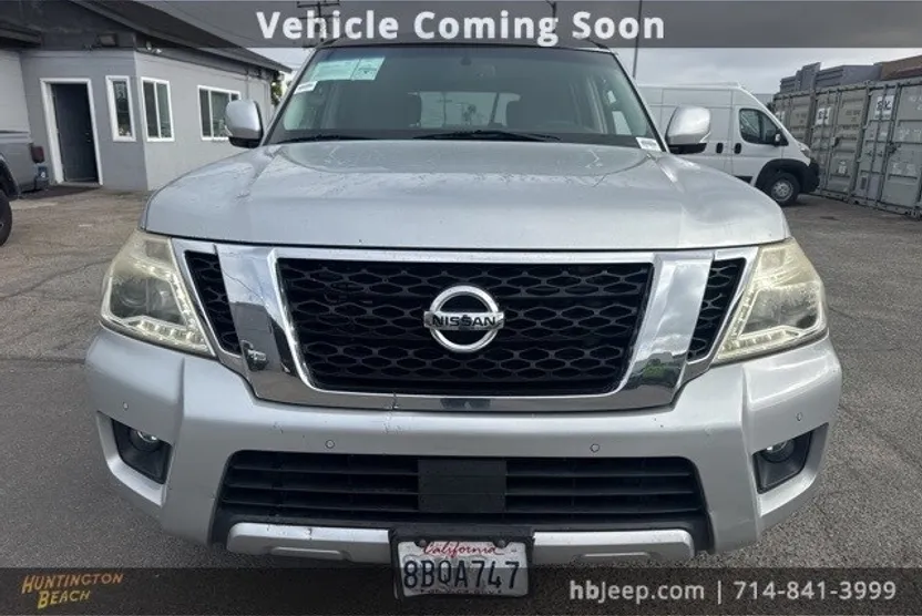 2017 Nissan Armada SV photo 1