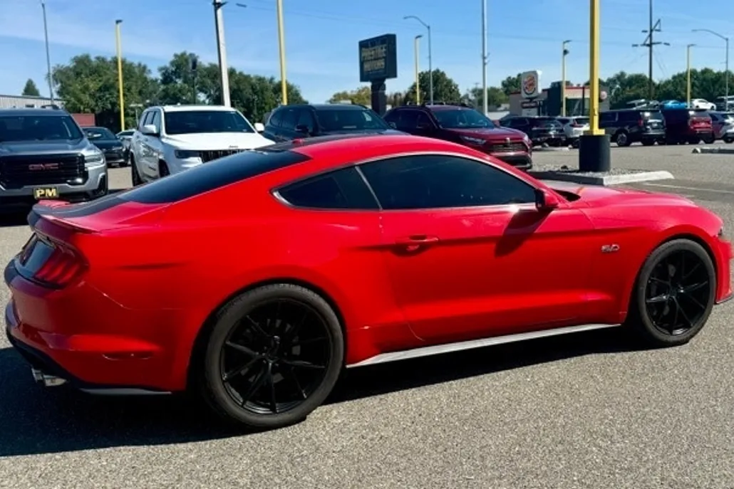 2019 Ford Mustang GT photo 1