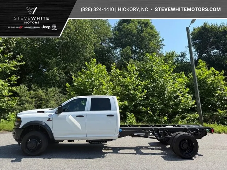 2025 Ram 4500 Tradesman photo 1