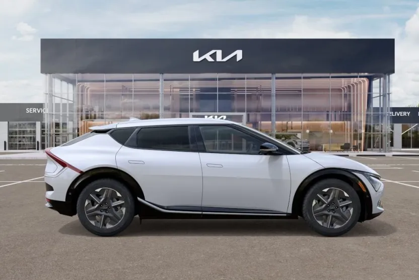 2025 Kia EV6 Light Wind photo 1