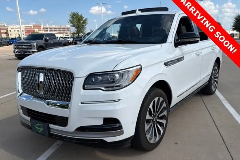 2024 Lincoln Navigator Reserve photo 1