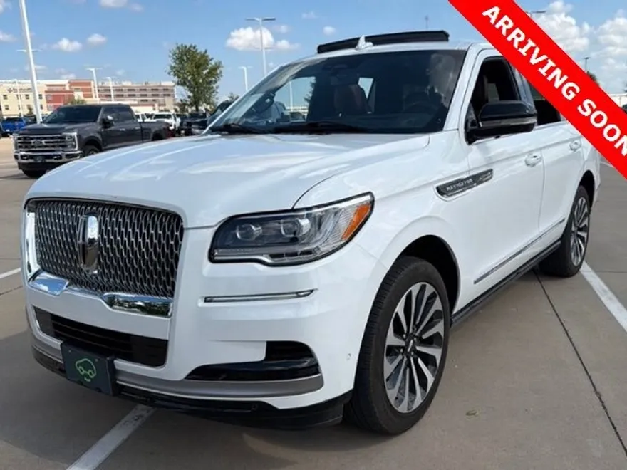 2024 Lincoln Navigator Reserve photo 1
