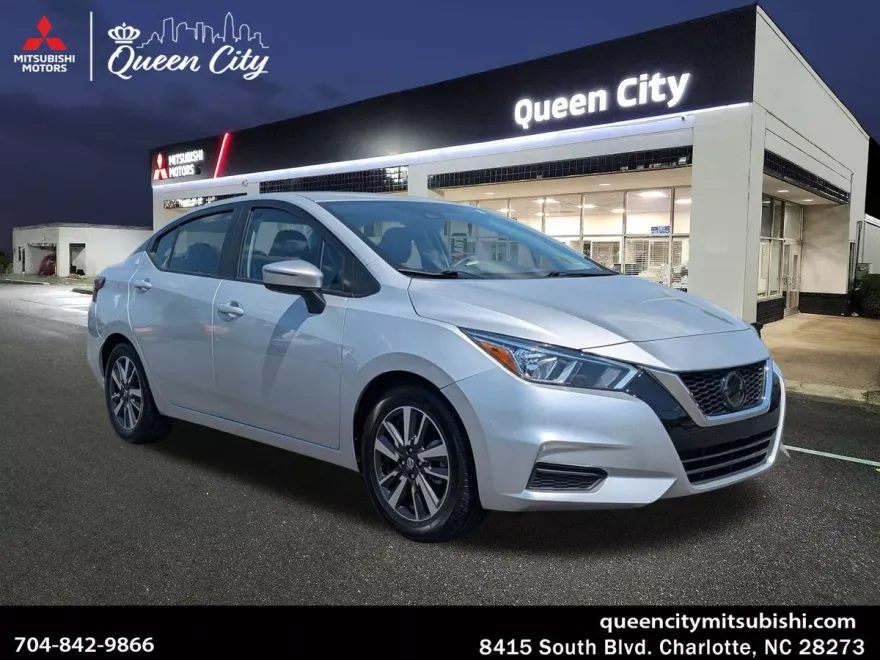 2021 Nissan Versa SV photo 1