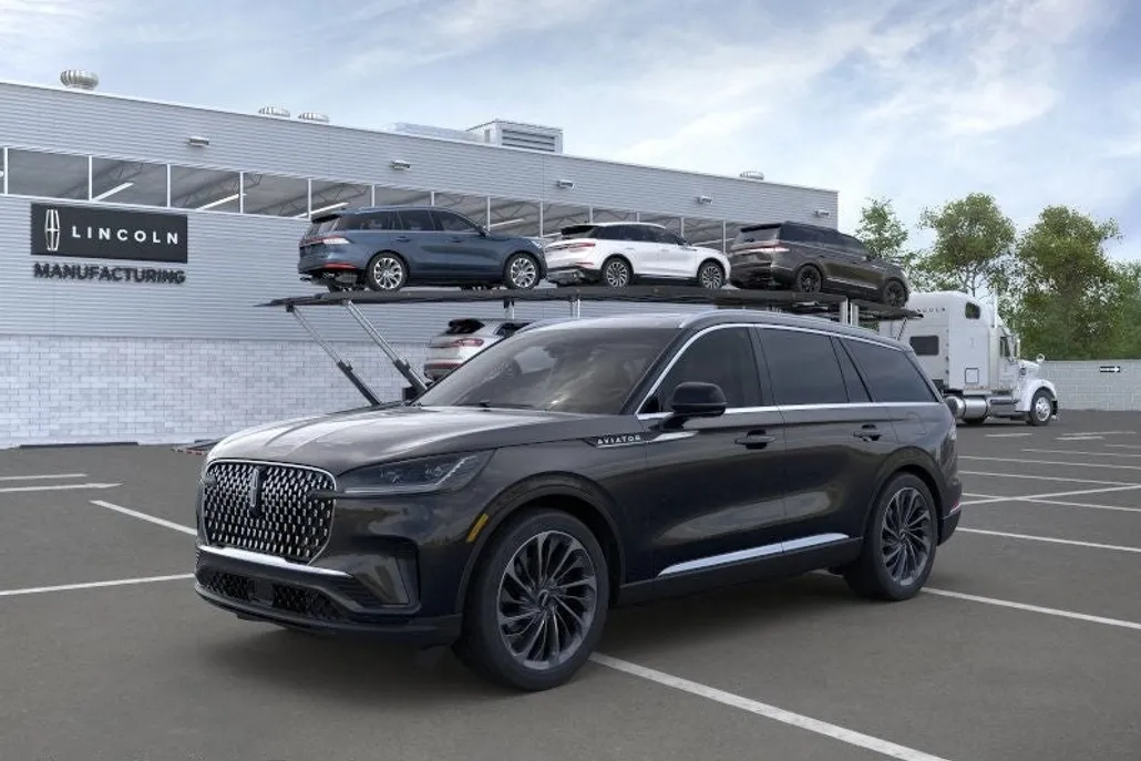 2025 Lincoln Aviator Reserve photo 1