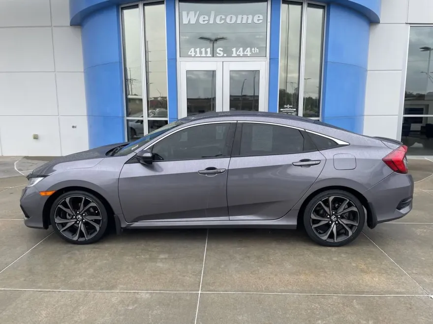 2020 Honda Civic Sport photo 1