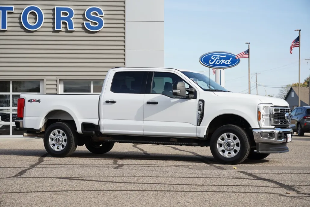 2024 Ford F-250 XLT photo 1
