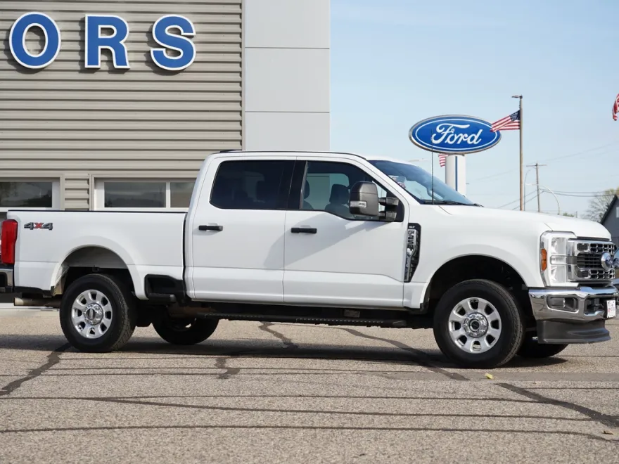 2024 Ford F-250 XLT photo 1