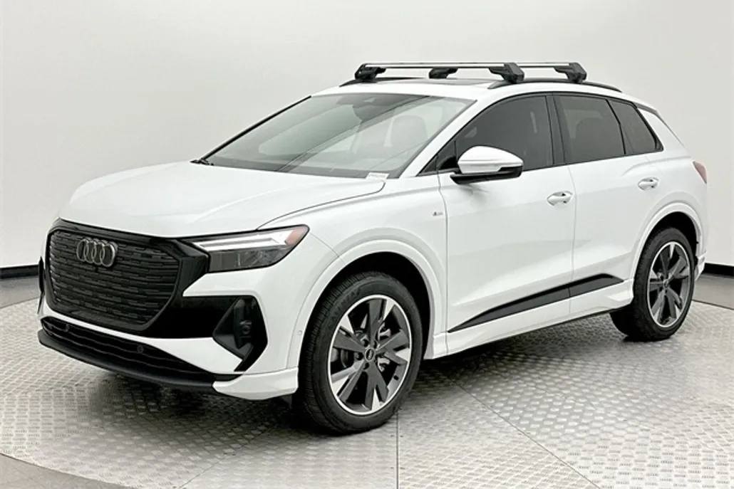 2024 Audi Q4 E-tron Premium Plus photo 1