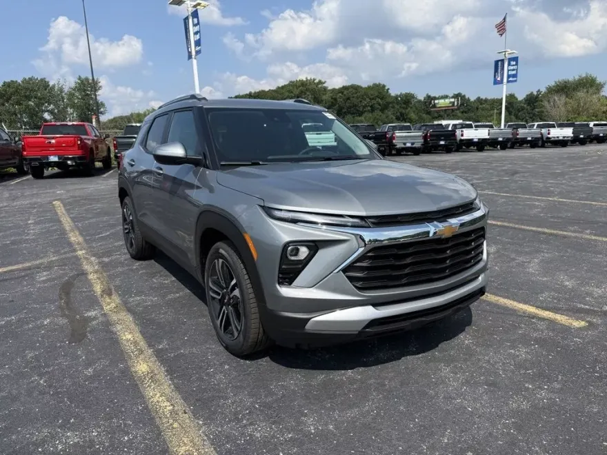 2026 Chevrolet Trailblazer LT photo 1