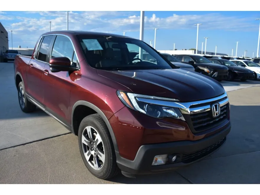 2019 Honda Ridgeline RTL-T photo 1