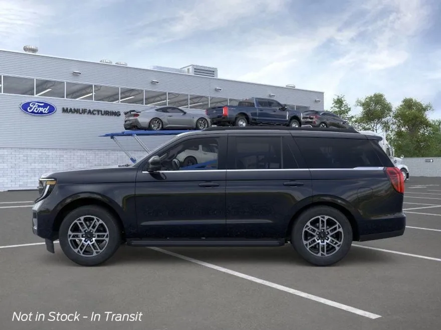 2025 Ford Expedition photo 1