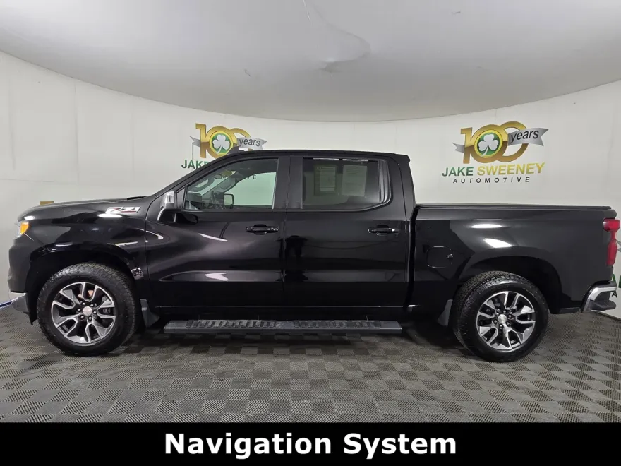 2022 Chevrolet Silverado 1500 LT photo 1