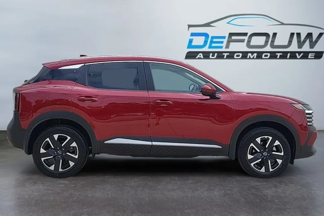 2025 Nissan Kicks SV photo 1