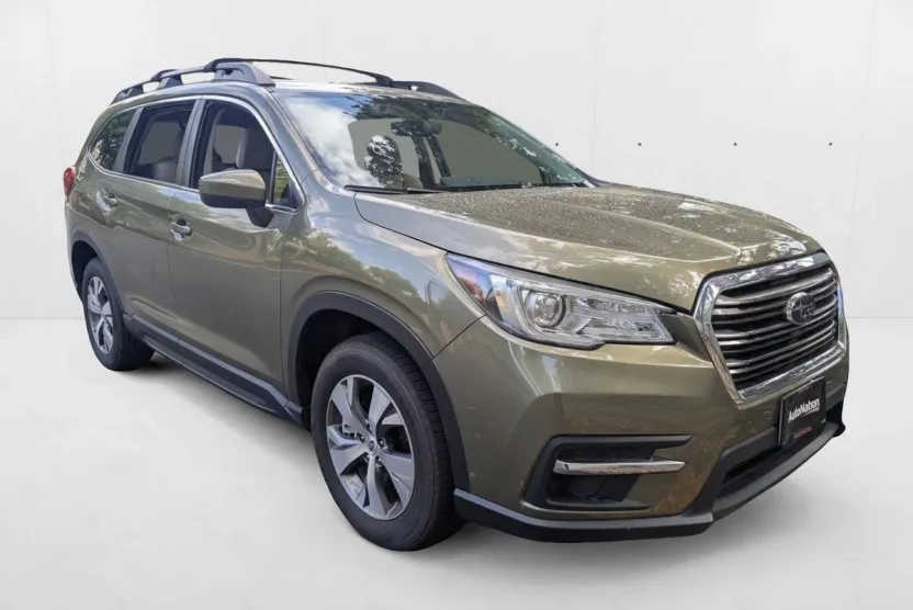 2022 Subaru Ascent Premium photo 1