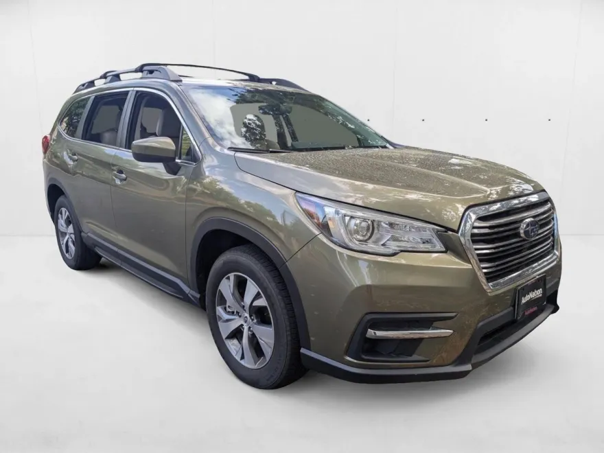 2022 Subaru Ascent Premium photo 1