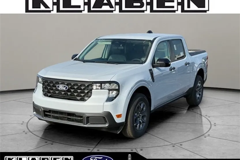 2025 Ford Maverick XLT photo 1